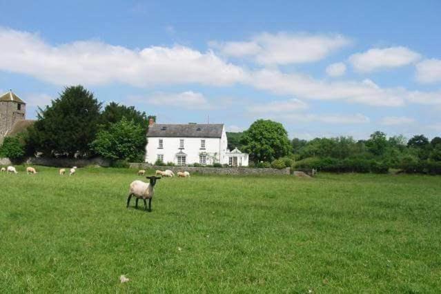 The Old Rectory Bed & Breakfast Abergavenny Extérieur photo